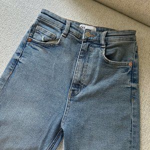 straight leg light wash zara jeans